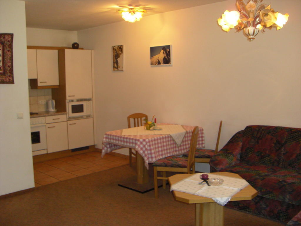 Ferienhaeuser Thalbach Heiligenblut Kamer foto